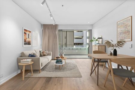 Boutique Living in Heart of Manly - Photo 4