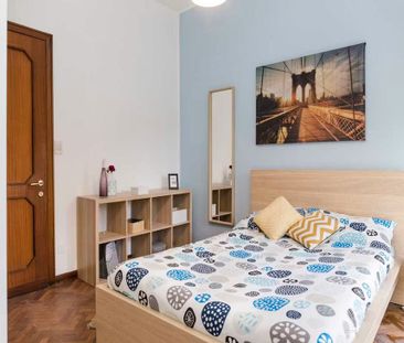 Viale Giovanni Vicini, Bologna, Emilia-Romagna 40134 - Photo 4