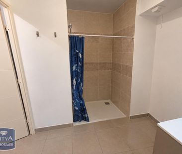 Location Appartement 2 pièces 37m² TOULON 83200 - Photo 3