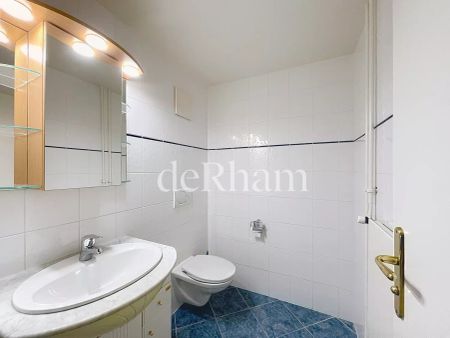 Splendide 4.5 pièces au rez avec terrasse privative - Photo 5