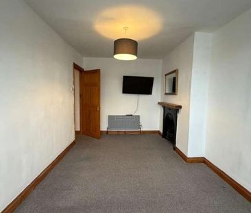 Tunstall Terrace, New Silksworth, Sunderland, SR3 - Photo 3