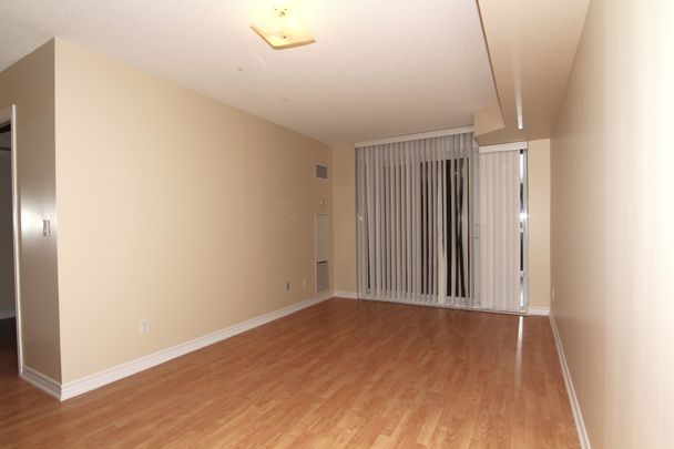For Lease - 761 Bay Street Unit# 1807, Toronto, Ontario - Photo 1