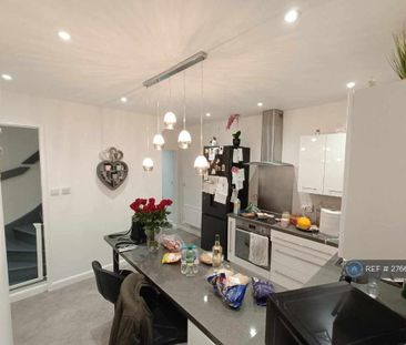 3 bedroom terraced house to rent - Photo 5