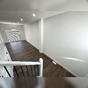 Deer Valley 3 Bed 2.5 Bath Dbl Garage Townhouse For Rent Leduc - Photo 1