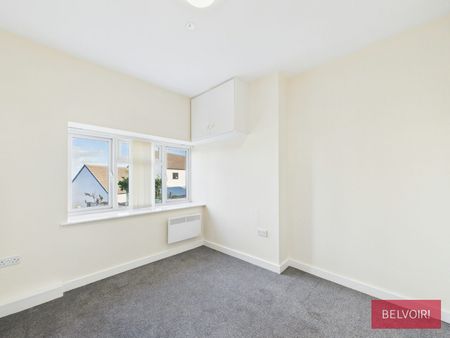 Flat to rent on - Photo 3
