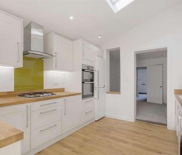 Flanchford Road, Reigate, RH2 - Photo 6