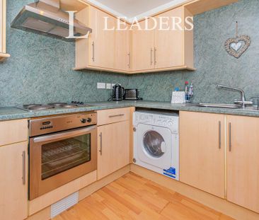 2 bedroom flat to rent - Photo 6