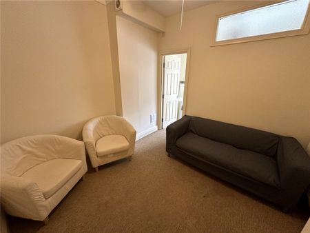 Student Properties to Let - Photo 4