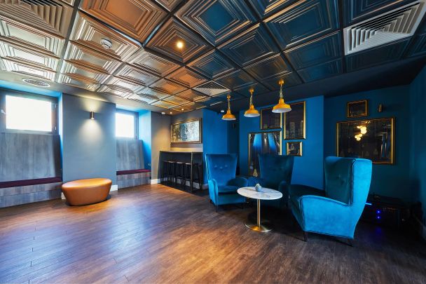 Gold Studio - Photo 1