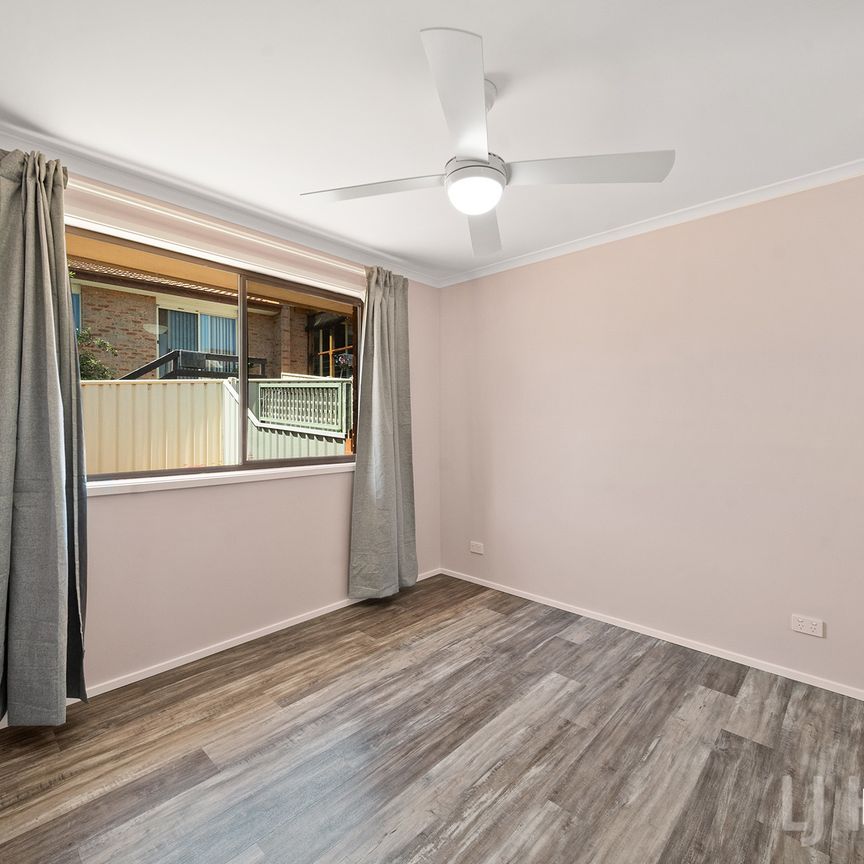 2/12 Lazarus Crescent, Queanbeyan NSW 2620 - Townhouse For Rent | Domain - Photo 1