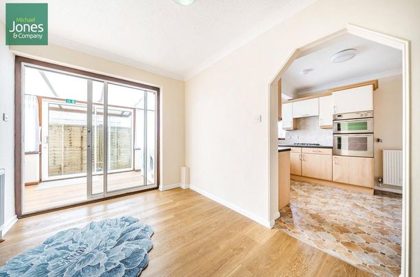 House share to rent - Photo 1