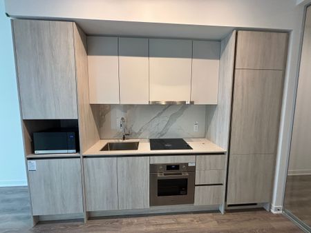 For Lease - 180 Front Street Unit# 2507, Toronto, Ontario - Photo 3