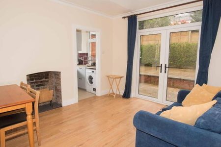 2 Ulsterville Drive, Belfast, BT9 7BD - Photo 3