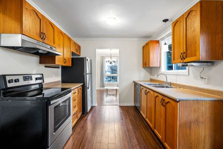 For Lease - 57 LORNE Street, St. Catharines, Ontario - Photo 2