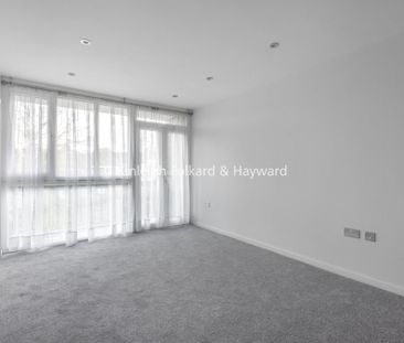 Studio to rent - Photo 6