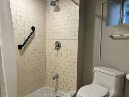 1154 Dovercourt Road #Lower - Photo 3