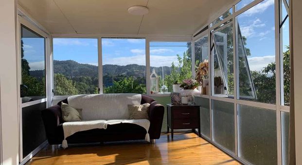 Sunny 3 bedroom in a quiet cul de sac - Photo 1
