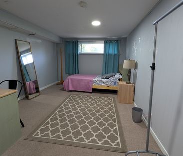 For Lease - 56 Caracas Road Unit# Room 2, Toronto, Ontario - Photo 3
