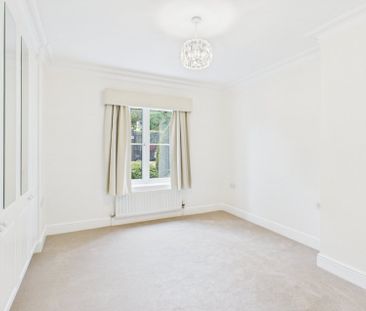 The Grange, 74 Packhorse Road, Gerrards Cross,SL9 - Photo 4