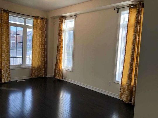 For Lease - 333 Hincks Drive, Milton, Ontario - Photo 1