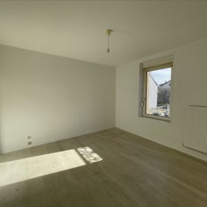 Location Appartement 2 pièces 46m² - Photo 2