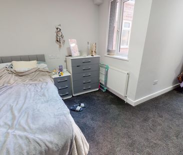 209 Dawlish Road Birmingham - Photo 4