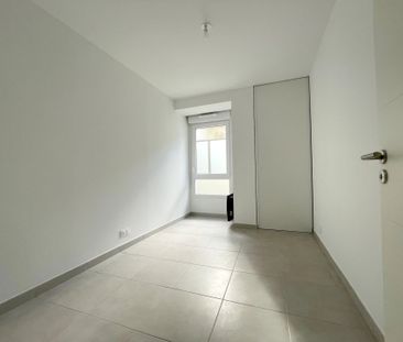 Location Appartement 3 pièces 57m² NICE 06300 - Photo 5