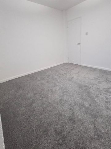 3 bedroom property to rent - Photo 2