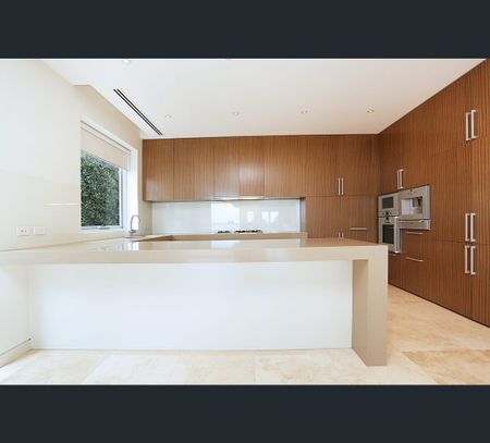 1/116 Esplanade, Brighton, Vic 3186 - Photo 3