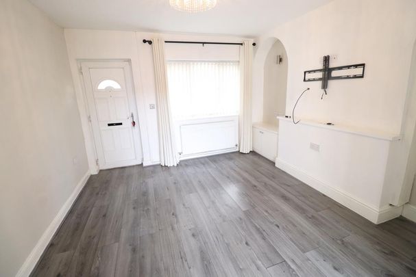 2 bedroom terraced house to rent - Photo 1