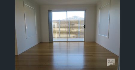 Immaculate Free standing Townhouse - Photo 5