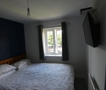 3 bedroom terraced house to rent - Photo 3