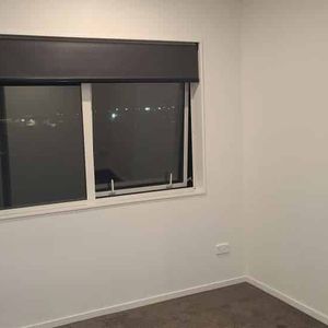 Large Townhouse - Photo 2