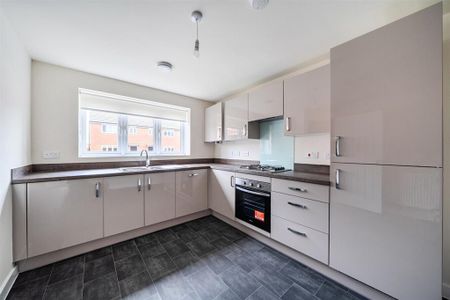 2 bedroom semi-detached house to rent - Photo 2