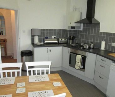 3 bedroom maisonette to rent - Photo 6