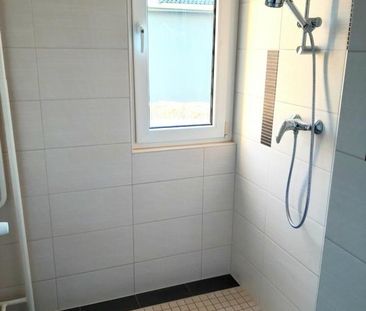 Schöne, großzügige 2-Raum-Wohnung im Zentrum von Hohenstein-Ernsthal - Photo 2