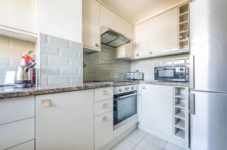 Room in a Shared Flat, Loughborough Street, SE11 - Photo 4