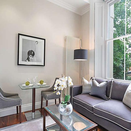 Kensington Gardens Square, Bayswater, London, W2 - Photo 1