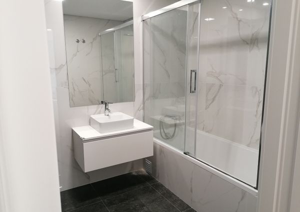 Fantástico Apartamento T2 para Arrendamento na Amadora