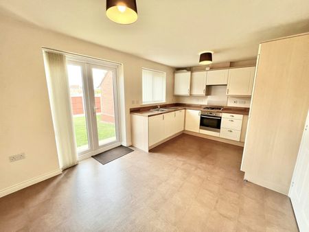 St. Georges Avenue, St Georges, Telford, TF2 - Photo 3