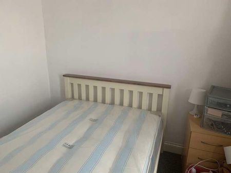 Kingsland Avenue, Earlsdon, Coventry, CV5 - Photo 4