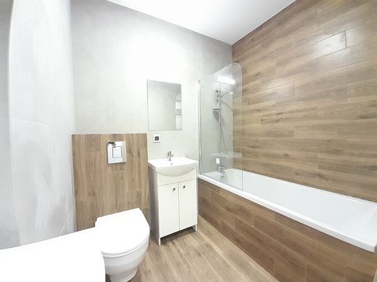Katowice Bogucice, ul. Karoliny - Zdjęcie 1