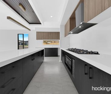 Marvellous, Meticulous & Magnificent Brand new Family home - Photo 2