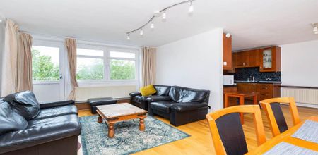 Spacious modern 1 bed within a portered block by Regents Park - Photo 4