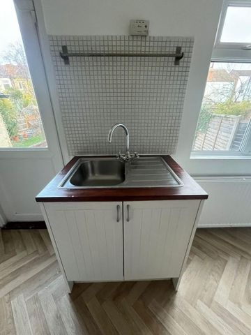 2 bedroom terraced house to rent - Photo 3