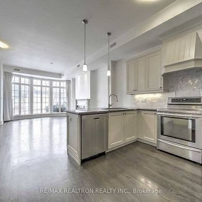 Lower-384 Spadina Rd :Vacant!1-bedroom, 1-bathroom lower level - Photo 1