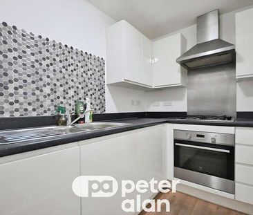 William Lysaght House, NP19 - Photo 6