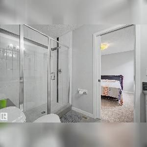 3 Bed 2.5 Bath Dbl Garage Home Walker Edmonton - Photo 4
