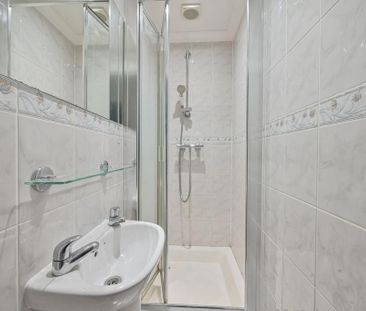 4 bedroom flat to rent - Photo 5