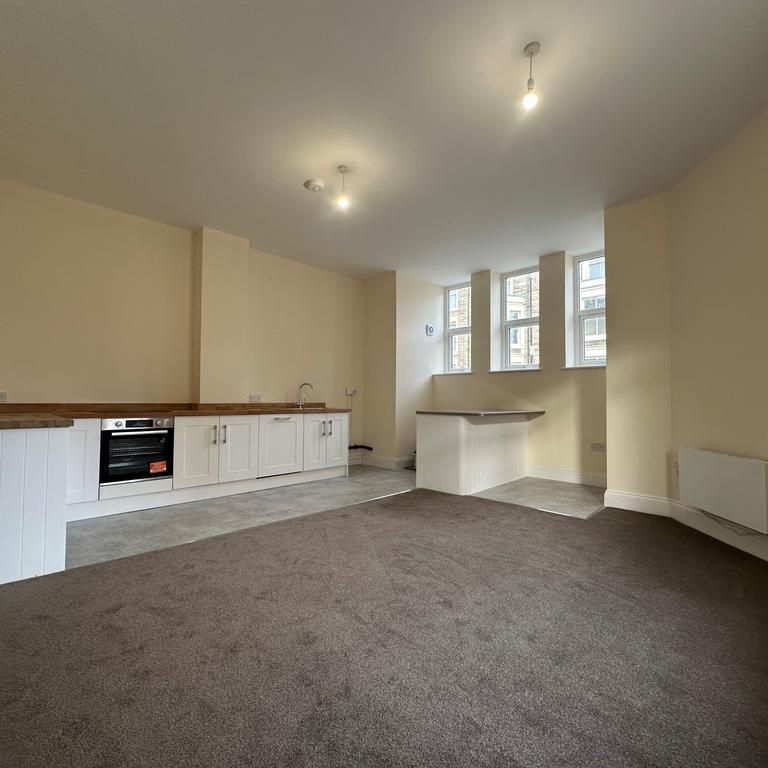 2 bedroom flat to rent - Photo 1